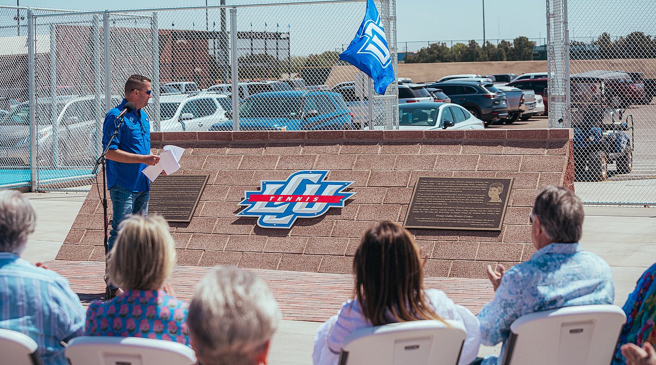 Tennis dedication ceremony