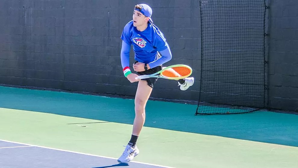 Photo of LCU tennis player