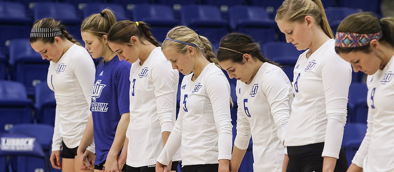 Malori's team praying for her
