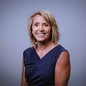 Profile Photo of Dawn Cox